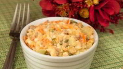 картофельный салат с соленым огурцом