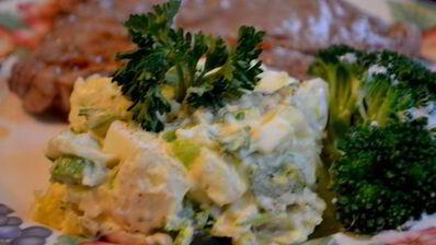 салат картофельный с релиш-соусом