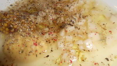 теплый салат с запеченным картофелем