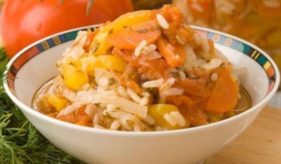 Рецепт салата из кабачков с рисом на зиму