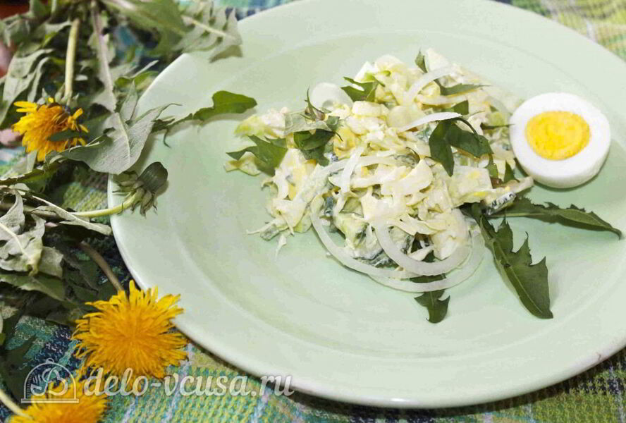 Салат из одуванчиков