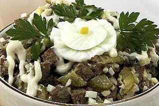 Салат из печени с грибами