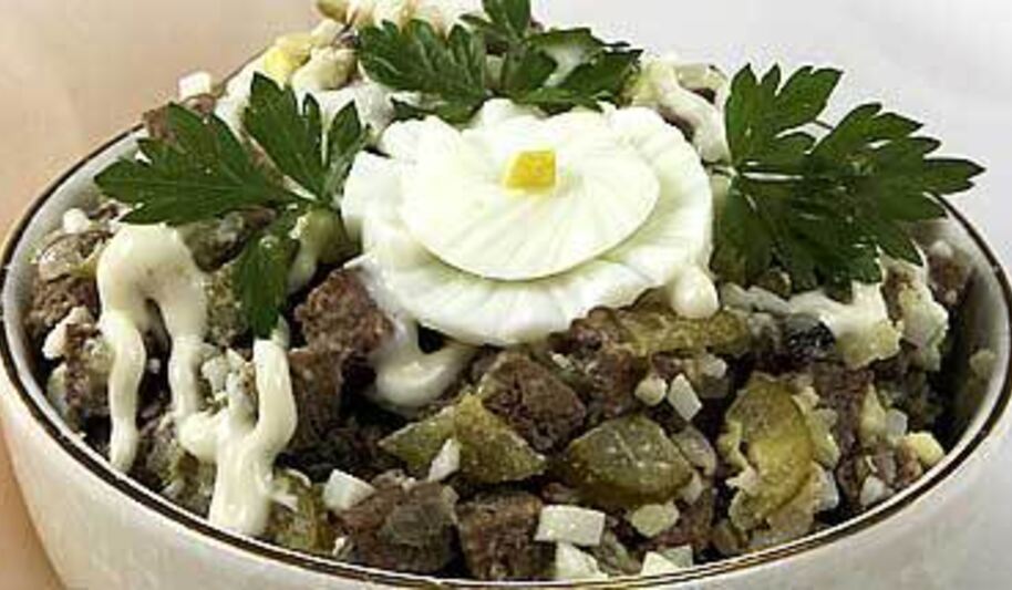 Рецепт салата из печени с грибами