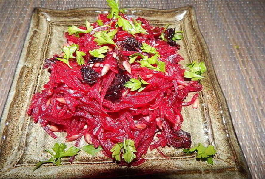 Салат из свеклы с черносливом