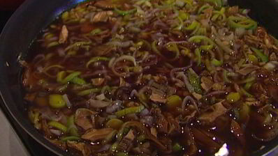 салат с чечевицей и грибами