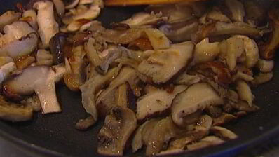 салат с чечевицей и грибами