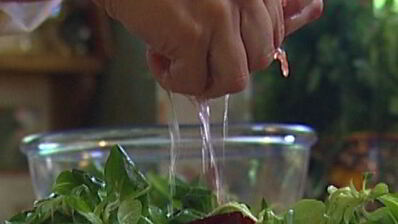 салат с грейпфрутом и молодой свеклой