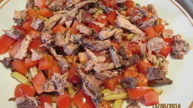 салат с тунцом и спаржевой фасолью