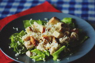 Салат цезарь