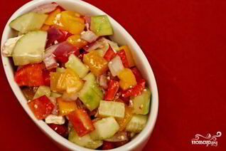 Средиземноморский салат с перцем