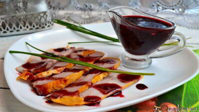 острый ягодный соус