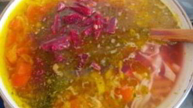 борщ с тушенкой