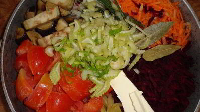 любимый борщ с баклажанами