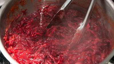 постный борщ с белыми грибами и фасолью