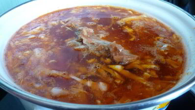 постный борщ с килькой в томате