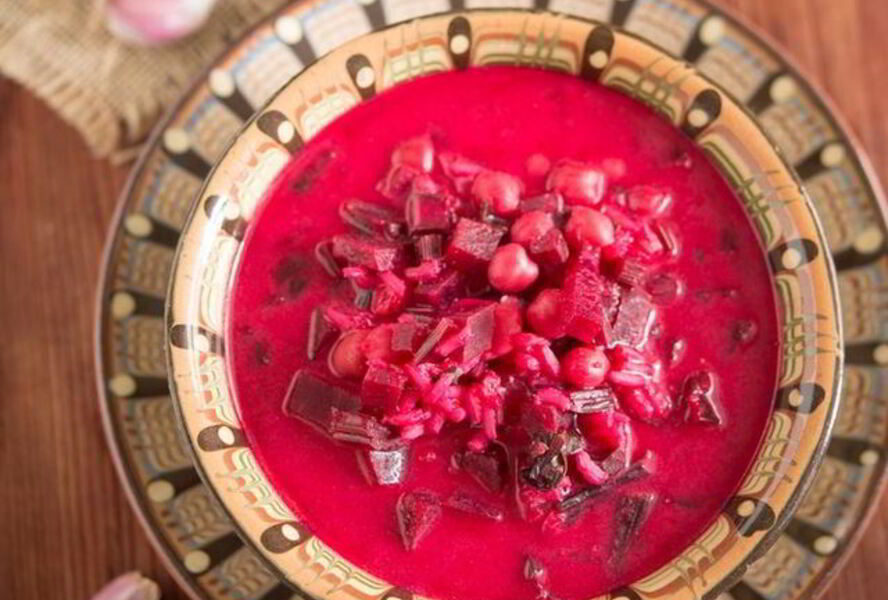 Постный борщ с нутом и грибами