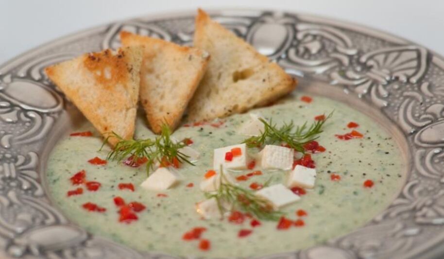 Рецепт холодного огуречного супа