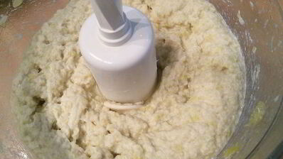 куриный крем-суп с миндалем