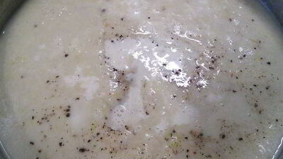 куриный крем-суп с миндалем