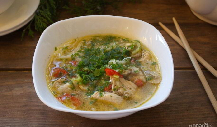 Рецепт куриного супа с лапшого в азиатскома стиле