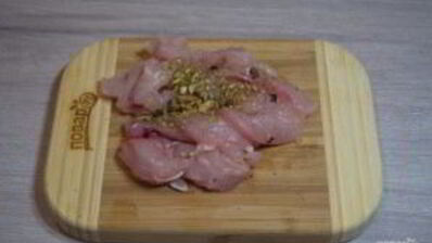 куриный суп с лапшой в азиатском стиле