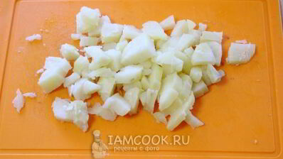 окрошка с зеленым горошком