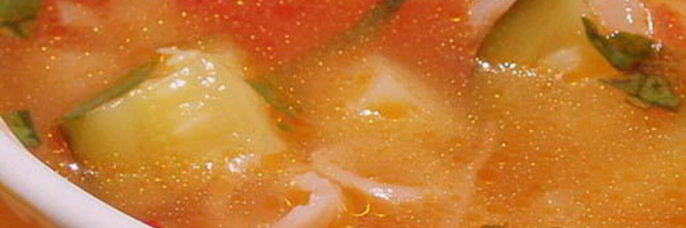 Деревенский овощной суп с ракушками