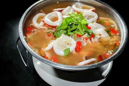 Овощной суп с кальмарами