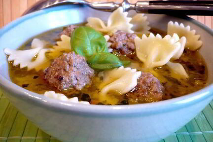 Суп с овощами и фрикадельками