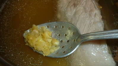 бабушкины щи из квашеной капусты с горохом