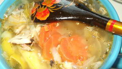 острые щи с рыбными консервами