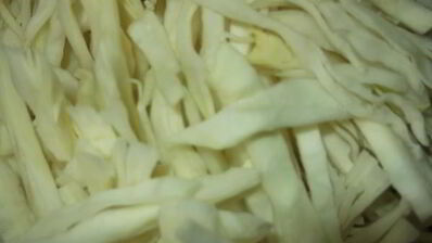 острые щи с рыбными консервами