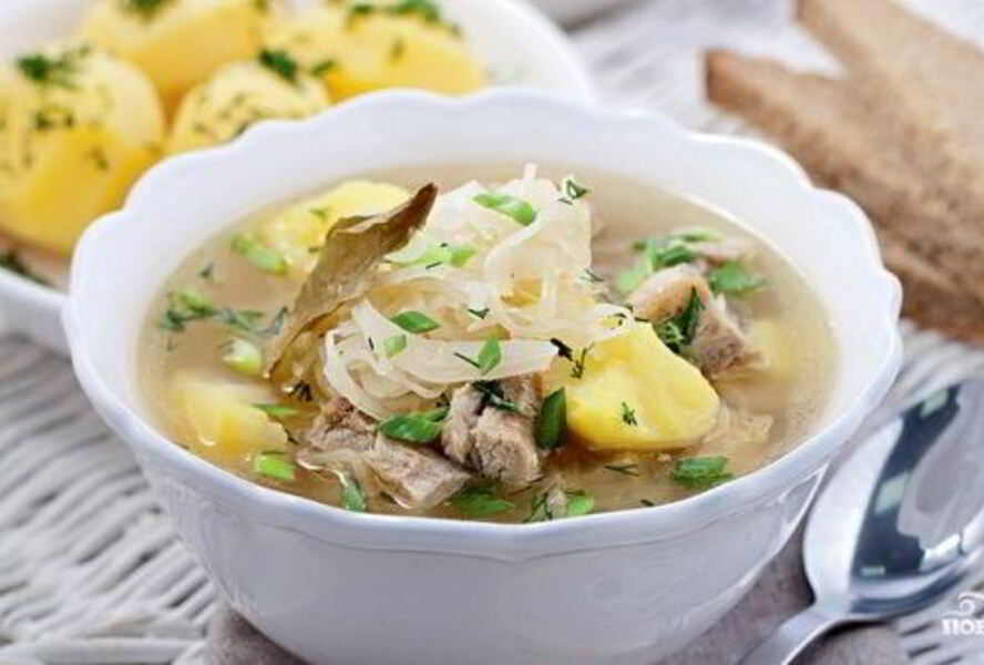 Щи из кислой капусты со свининой