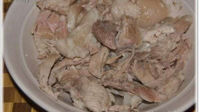 щи из квашеной капусты со свининой