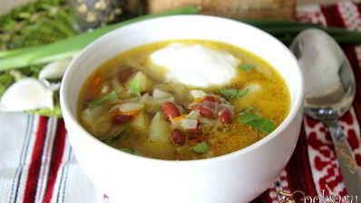 щи с фасолью на курином бульоне