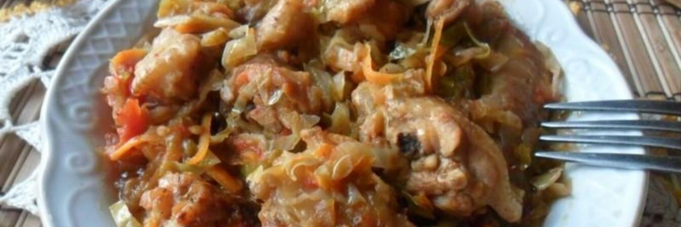 Солянка из капусты с мясом свинины