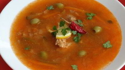 солянка с тунцом