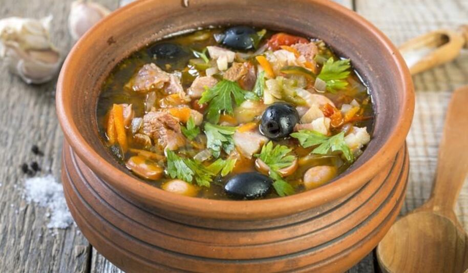 Рецепт солянки в горшочках в духовке сборная мясная