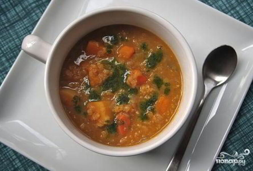 Суп из сквоша и чечевицы с кориандровым маслом