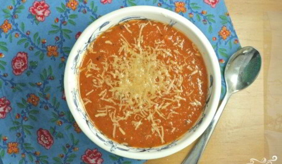 Рецепт супа из томатного сока с сыром