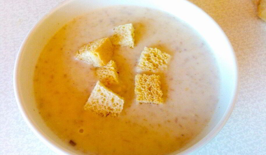 Рецепт грибного супа-пюре на курином бульоне