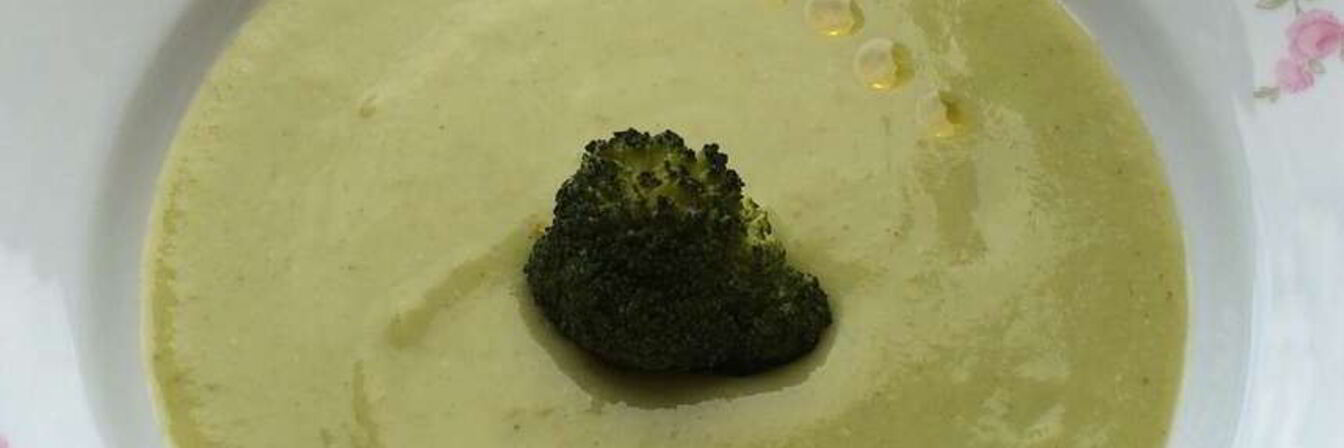 Суп-пюре из брокколи с плавленым сыром