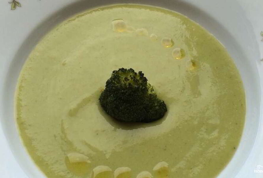 Суп-пюре из брокколи с плавленым сыром