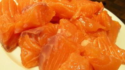 суп-пюре из лосося с икрой