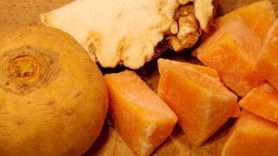 суп-пюре из репы, сельдерея, курицы и тыквы