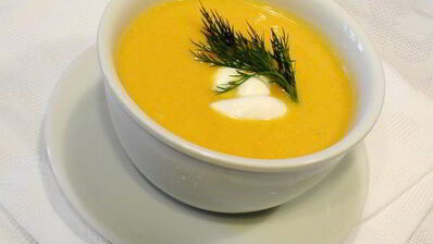 суп-пюре из репы, сельдерея, курицы и тыквы