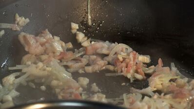 суп-пюре со свиными ушками