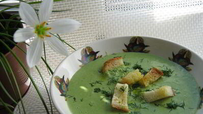 зеленый суп-пюре с семгой