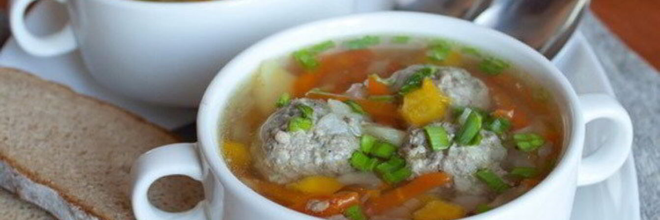 Суп с фрикадельками в мультиварке