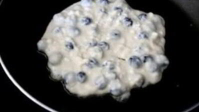 блинчики с творогом и малиной